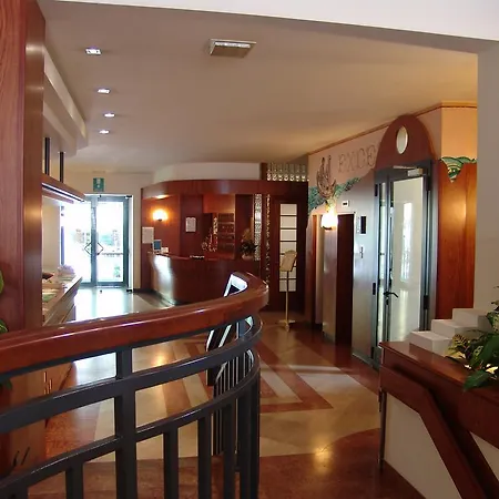 Excelsior Hotell 3*