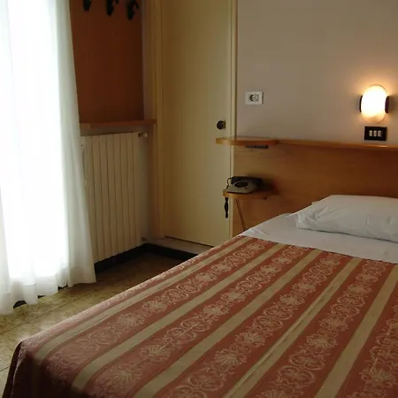 Hotel Excelsior 3*