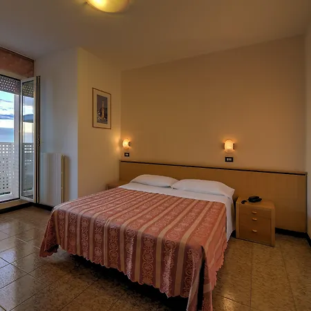 Excelsior Hotel 3*