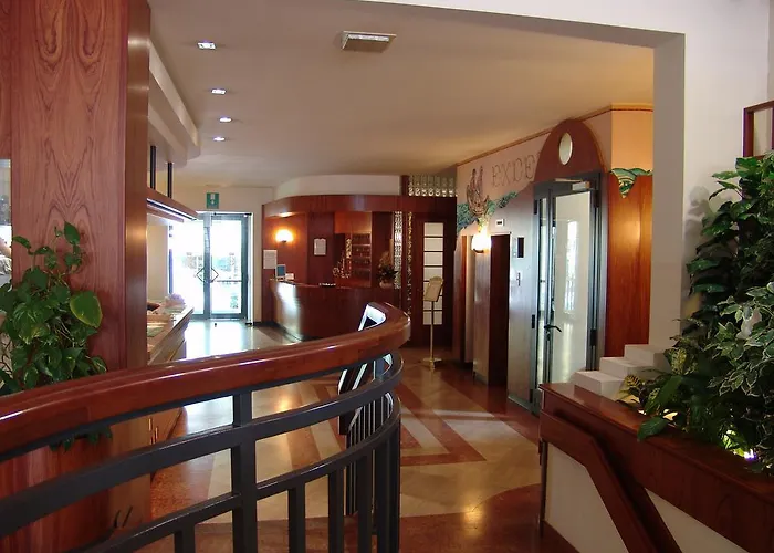Excelsior Hotel 3*