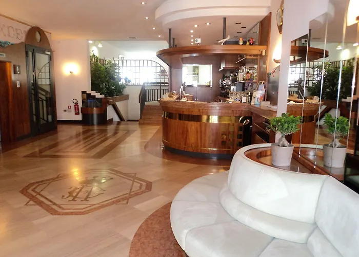 Hotel Excelsior 3*