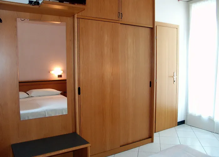 Excelsior Hotel 3*